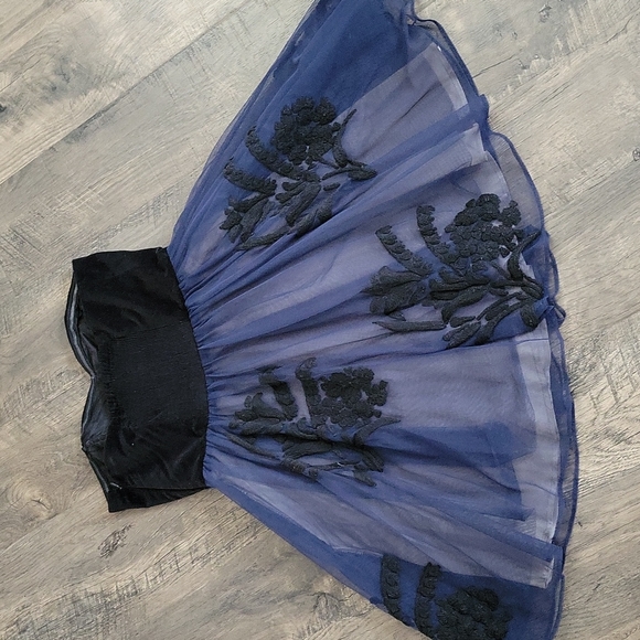 Anthropologie Belle of the Ball by Floreat party dress, size 4 - Picture 8 of 11